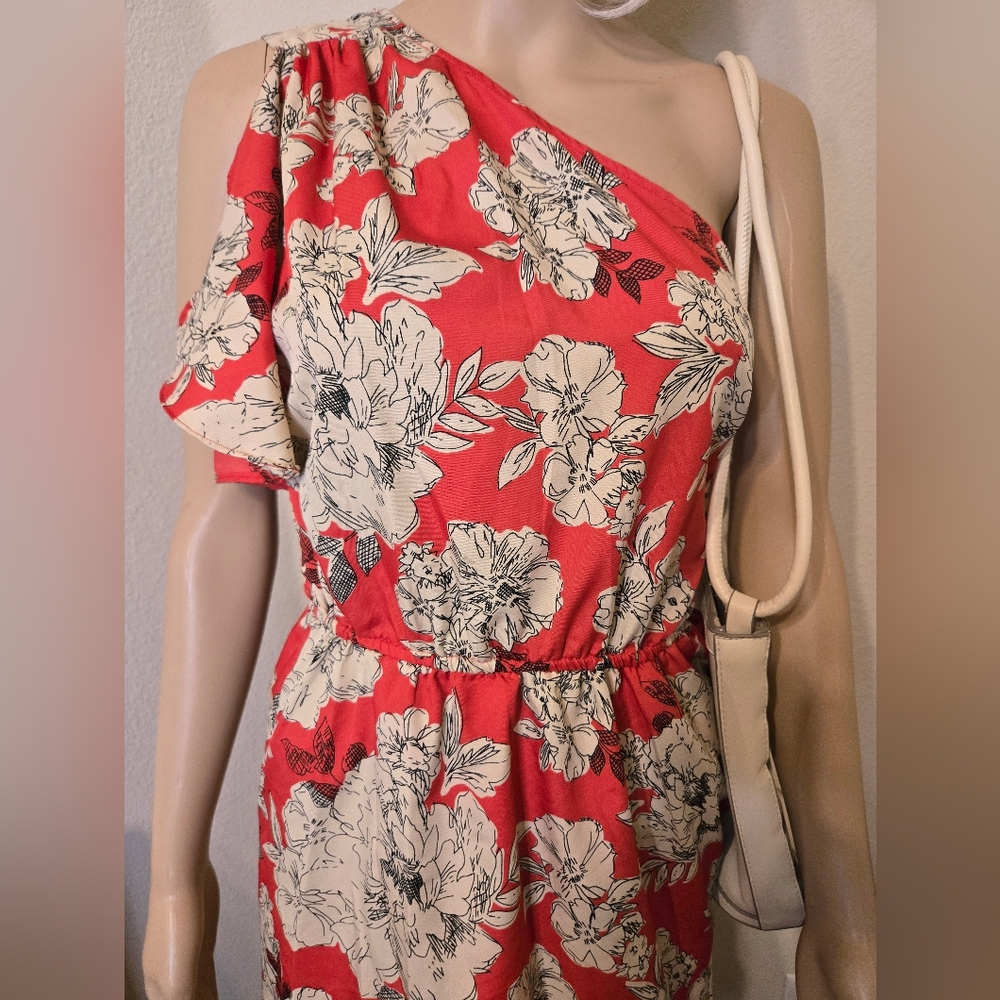 Floral One Shoulder Dress    Floral Print in Pink, Cream, and Purse